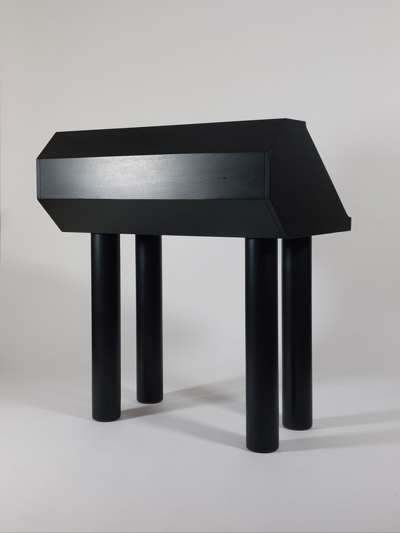 Image 1 of Excepcional escritorio secretario posmoderno de la colección Röthlisberger, diseñado por Hans Eichenberger.