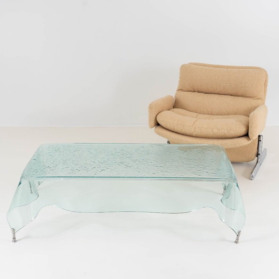 Image 1 of Table basse en cristal « Mouchoir »