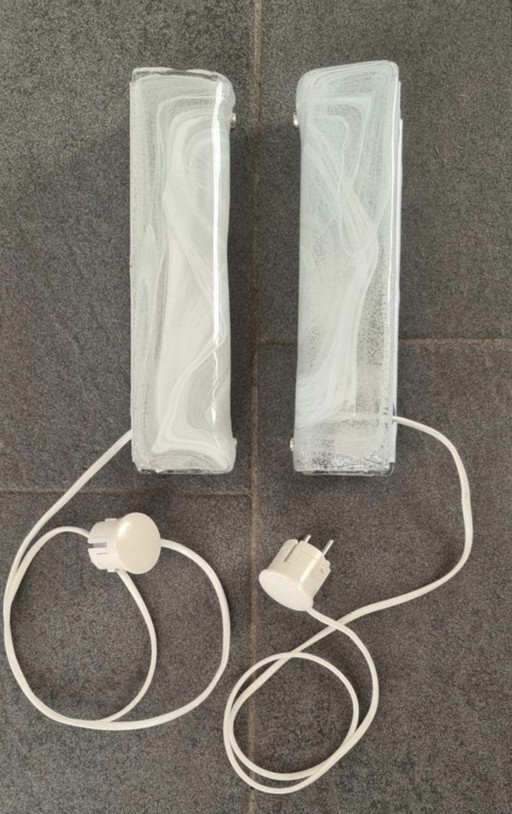 2 lampade da parete vintage italiane in vetro di Murano effetto ghiaccio