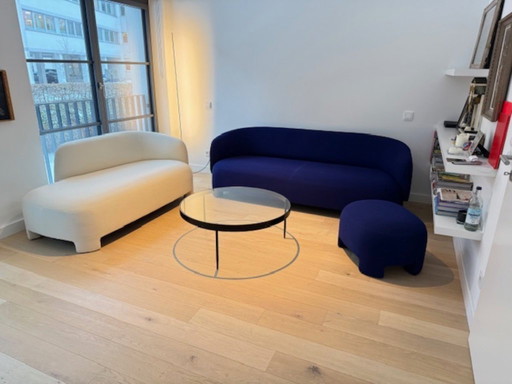 Divani Taru Ligne Roset blu e crema, poggiapiedi. Set in ottime condizioni.