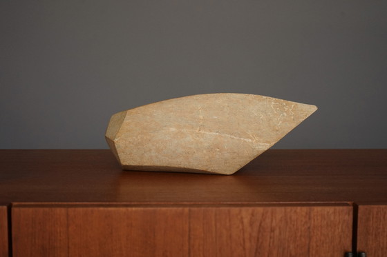 Image 1 of Sculpture abstraite en pierre. 1970s