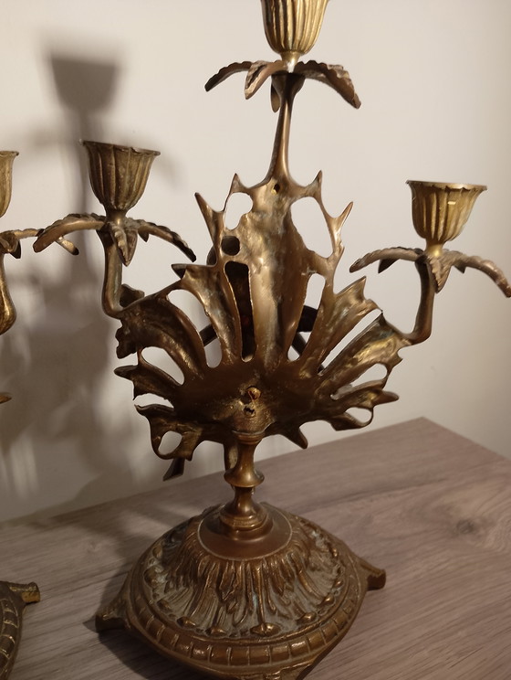 Image 1 of Rara coppia di candelabri in bronzo massiccio del XIX secolo con ninfe, segni di lima, marchio di fonderia, fusione in sabbia