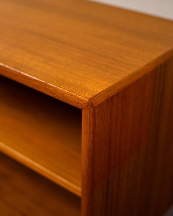 Image 1 of Estantería baja Mid Century de teca