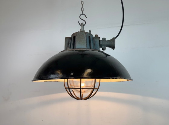 Image 1 of Industriële kooilamp van zwart emaille en gietijzer, jaren 60