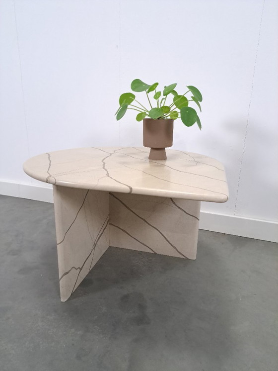 Image 1 of Marble teardrop-shaped table