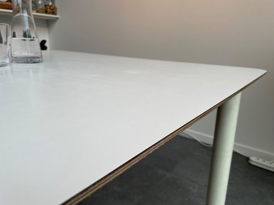 Image 1 of Pastoe Jan De Bouvrie eetkamertafel 135x135 wit.