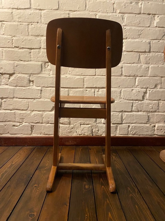 Image 1 of vintage houten schoolstoeltje casala