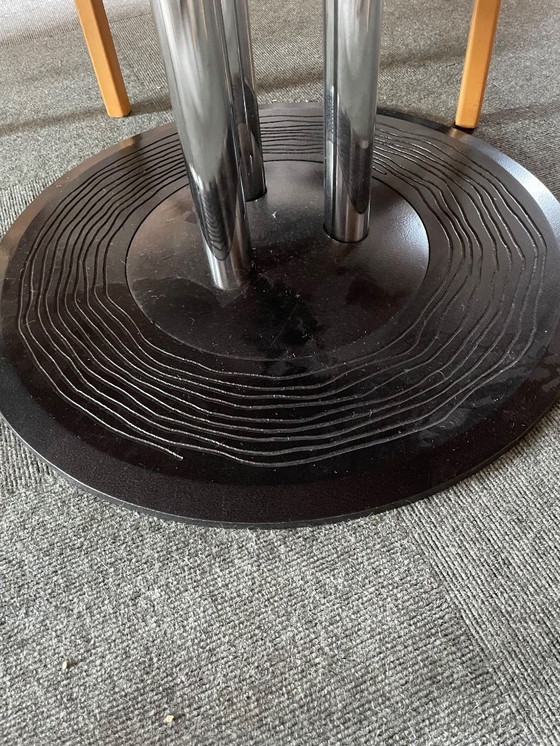 Image 1 of Leolux Trias table with 4 Cimaronne chairs