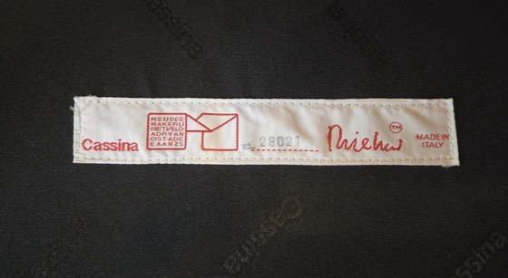 Image 1 of Sillón Cassina One 637 Utrecht (NUEVO, SIN USAR) En Vinaccia B /Burdeos