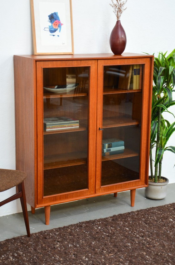 Image 1 of Vetrina vintage, mobile alto retrò in teak di metà secolo, cassettiera, anni '70