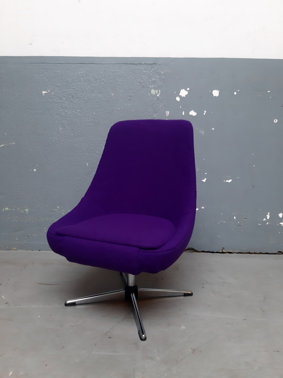 Image 1 of Fauteuil pivotant petit modèle