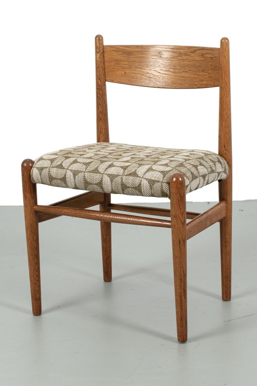 Sedia in rovere CH36 di Hans Wegner