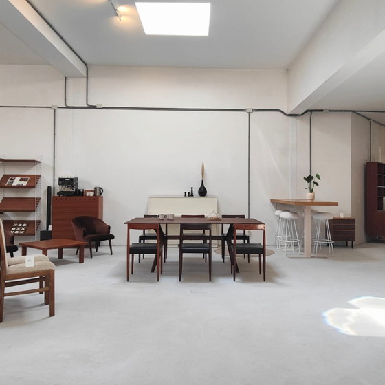 Image 1 of Table à manger Kajse