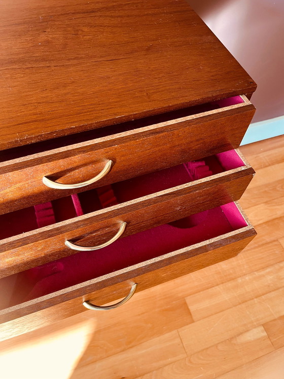 Image 1 of Vintage besteklade op pootjes