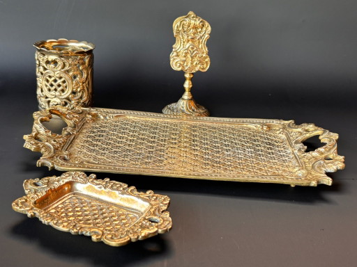 Komplettes Raucherset aus vergoldetem Messing – Rokoko-/Napoleon-III.-Stil