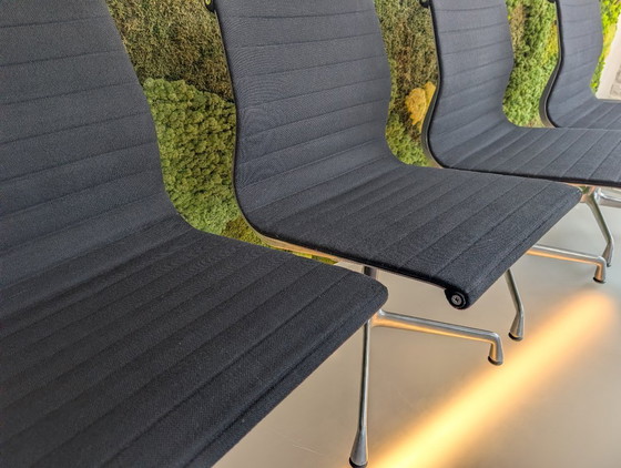 Image 1 of 4x Vitra EA 106 stoelen | Charles & Ray Eames