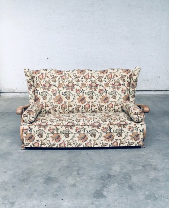 Image 1 of Dreisitzer-Sofa mit hoher Ohrenlehne im Stil der frühen 1900er Jahre