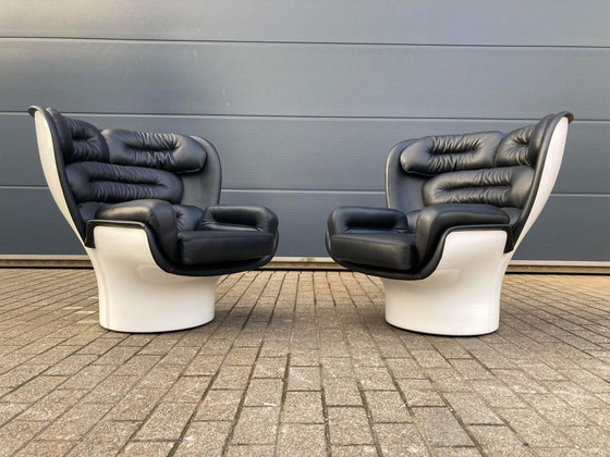 Image 1 of 2x Joe Colombo Elda Stuhl, schwarzes Leder, weißes Fiberglas