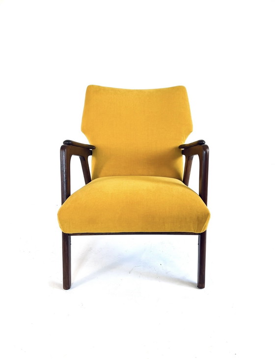 Image 1 of Fauteuil Wingback restauré