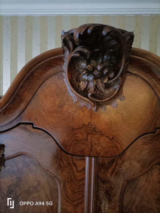 Image 1 of Large Baroque Antique Cabinet / Display Cabinet – Walnut Root Veneer – Bombe Drawers