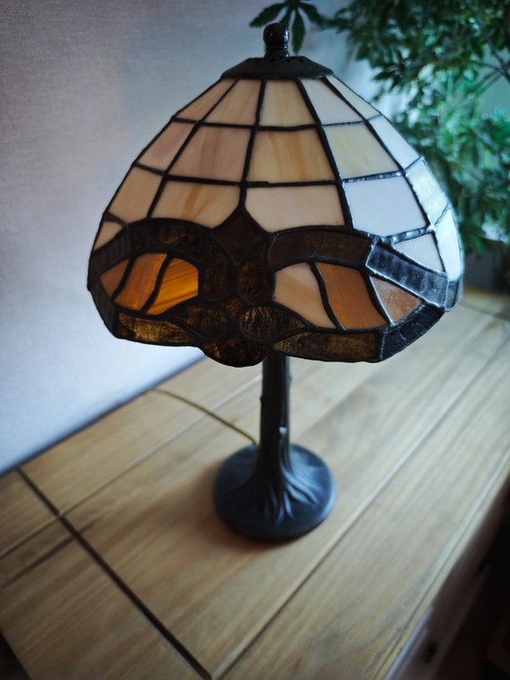 Image 1 of Lampe de chevet style Tiffany, de Honsel