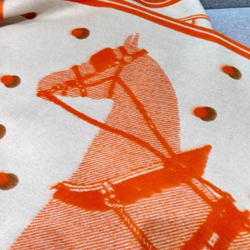 Hermès ‘Cheval Cabriolet’ sjaal, geïnspireerd op de wollen deken van Giampaolo Pani.