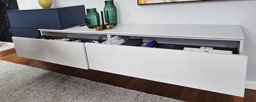 Groot Interstar design wandmeubel (405,5 cm) – Silver Laqué, Kosmos Blauw & Noten