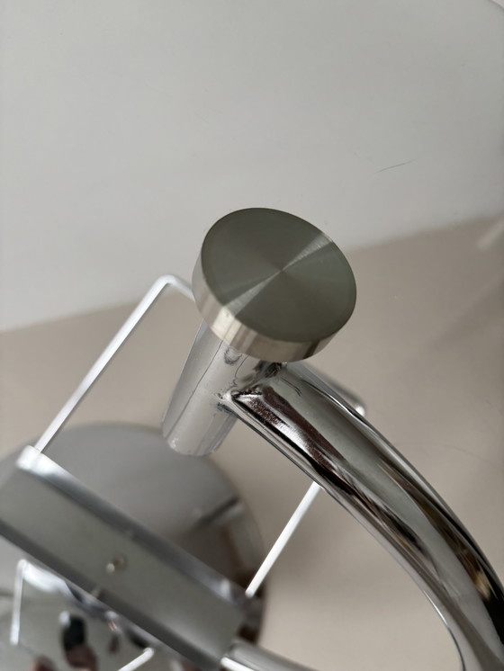 Image 1 of Bijzettafel di design in cromo Kokoon con finestra di lettura