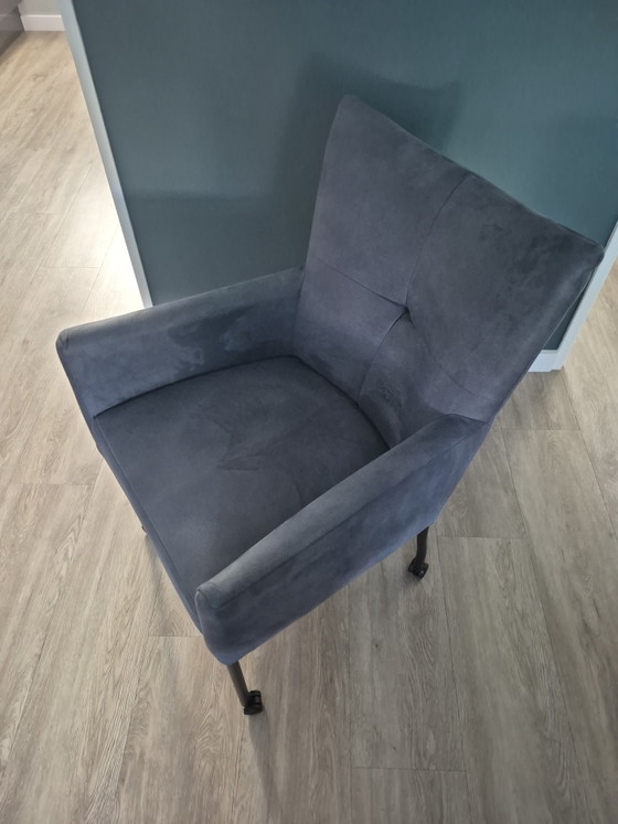 Image 1 of 4x Sessel Rosalie Microl Leder Montana Bleu mit Rollen