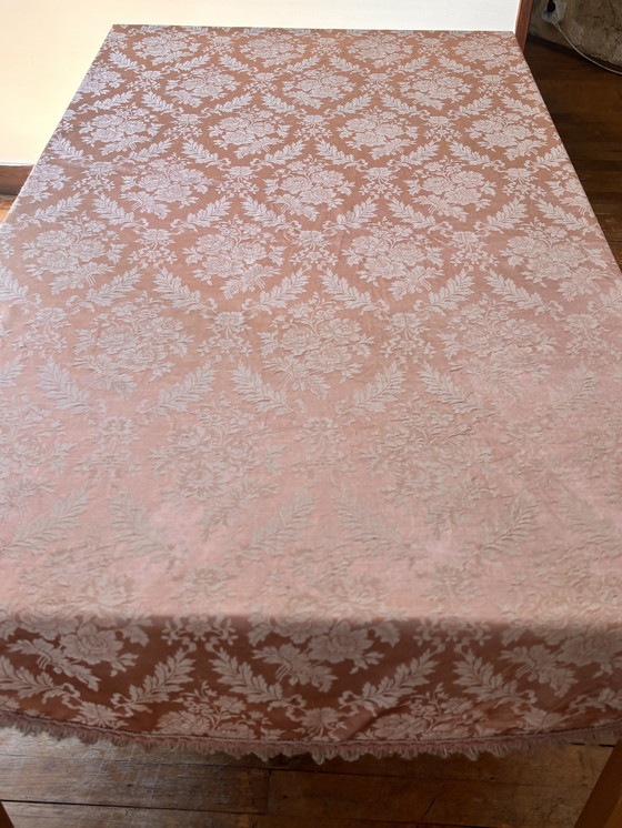 Image 1 of Tischdecke aus Seidendamast 19.