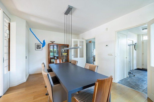 Beautiful Art Deco display cabinet