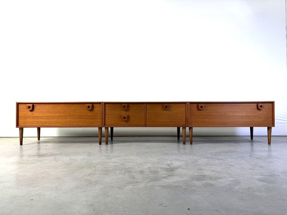 Groot Mid-century teakhouten lowboard van RT Möbel, jaren 60 - Denemarken – Dressoirs (photo 10 of 12)