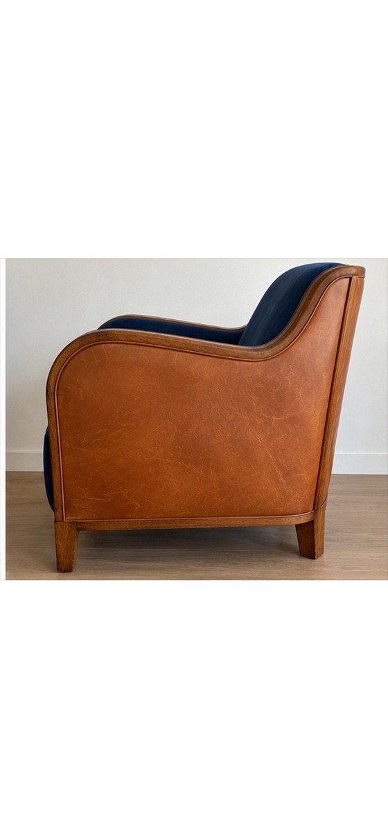 Poltrona Art Déco, rovere, pelle color cognac e Alcantara blu, Poltrone, Legno (foto 2 di 5)