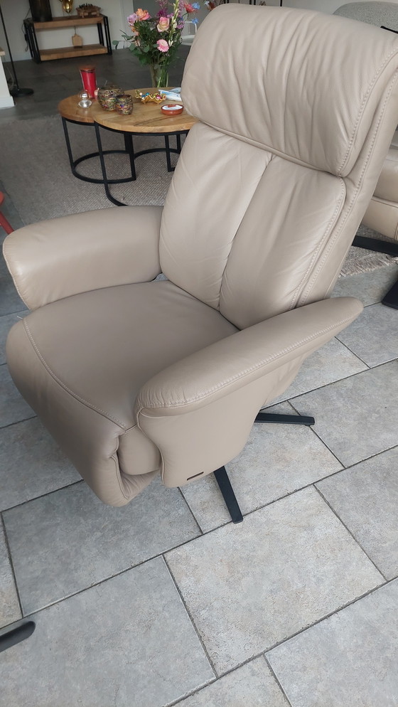 Image 1 of Luxury electrically operated leather recliner with lift function