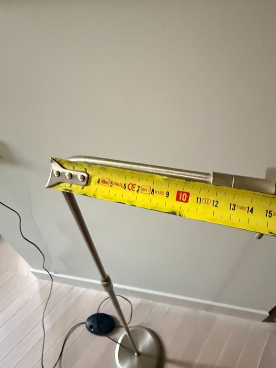 Image 1 of messing kleurige leeslamp voor naast stoel, verstelbaar