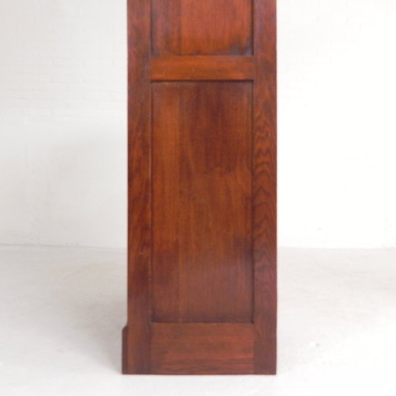 Image 1 of Armadio in rovere con serranda avvolgibile a 2 ante, alto 150 cm, anni '30.