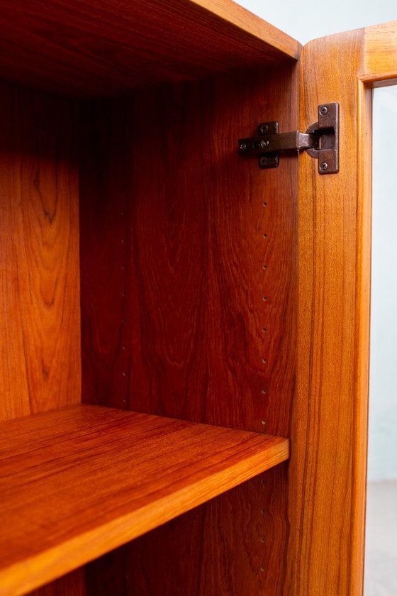 Image 1 of Vintage teak display chest of drawers highboard sideboard Danish