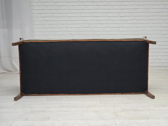 Image 1 of Divano danese a 3 posti, anni '50, rivestimento in velluto verde/blu, legno di frassino.