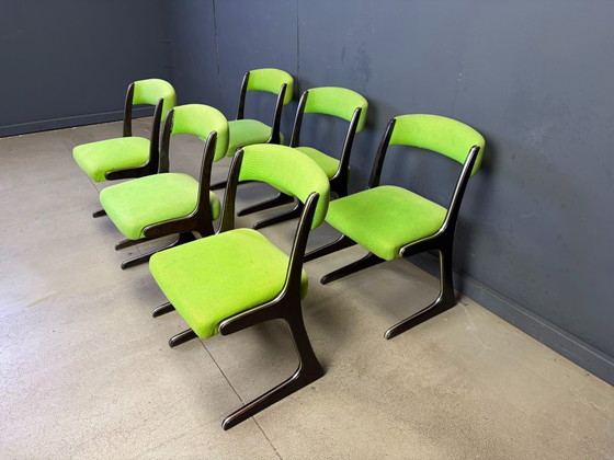 Juego de 6 sillas Canguro de Emile Baumann, década de 1960. – Sillas de comedor, Textile, Wood (photo 4 of 10)
