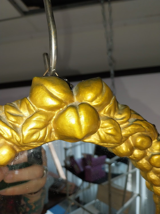 Image 1 of 1 x Vergulde Spiegel met Fruitmotief 35cm Doorsnede 1960's Hollywood Regency