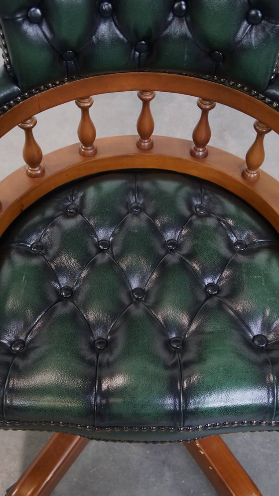 Image 1 of Sedia da ufficio Chesterfield in pelle di mucca inglese verde
