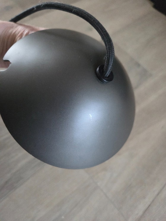 Image 1 of Lámpara colgante Lod de Ferm Living, hierro con acabado en negro