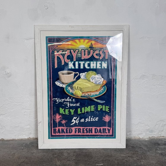 Image 1 of Poster di carta da cucina Key West, incorniciato – Arte murale vintage