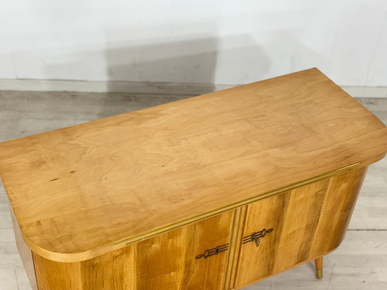 Image 1 of Très belle commode vintage / meuble en bois / meuble de salon / armoire à linge