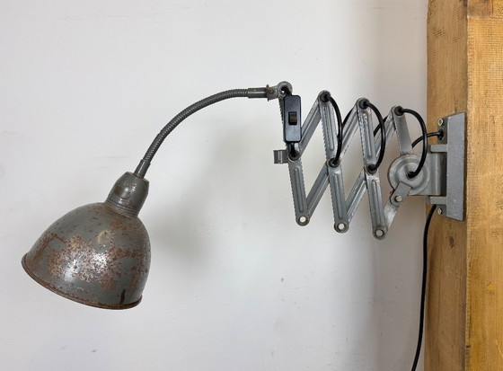 Image 1 of Grijze industriële schaarwandlamp van Elektroinstala, jaren 60