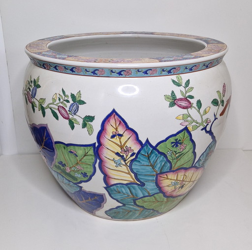 Impressive Chinese fish bowl