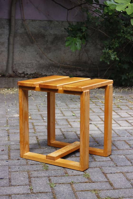 Image 1 of Massief houten kruk, vintage modernistisch ontwerp, jaren 1970