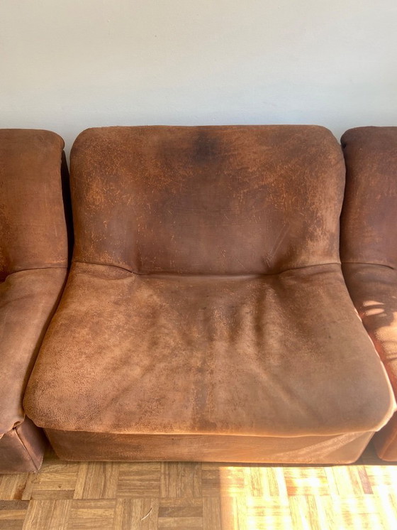 Image 1 of 3 loungestoelen toegeschreven aan De Sede