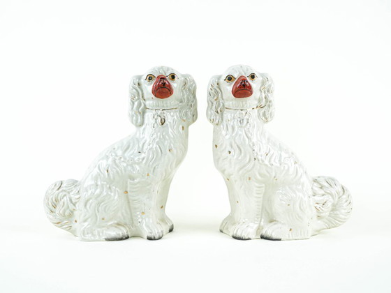 Image 1 of Ceramic mantelpiece figurines – Spaniels, Staffordshire style, made in England