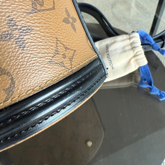 Image 1 of LOUISE VUITTON CANNES MONOGRAM REVERSE HANDTAS